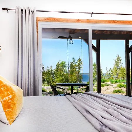 Stone Cove Waterfront Adults Only B&B-3